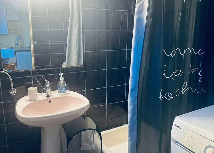 Curcanilor 18 Гостевой дом 3*